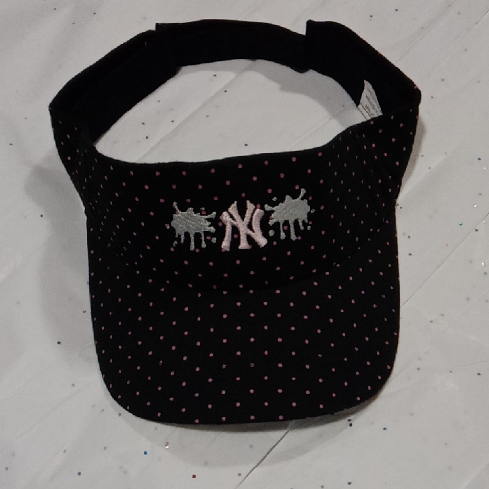 Black Polka-Dot Visor with Pink Accents - Women's Sun Hat